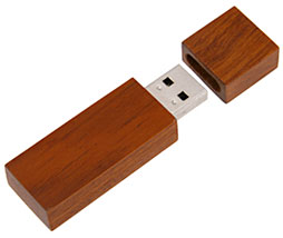 USB atmiņa no koka